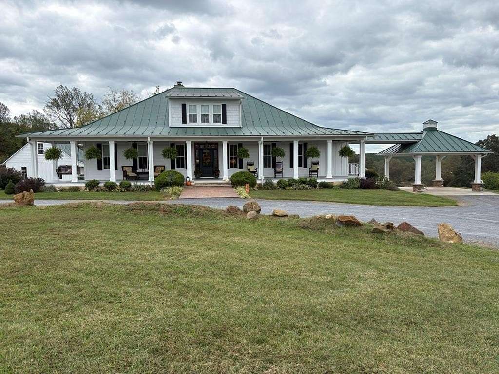 201 Acres of Recreational Land with Home for Sale in Arvonia, Virginia