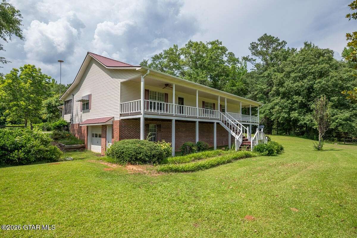 15 Acres of Land with Home for Sale in Millport, Alabama