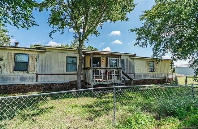 2.5 Acres of Land with Home for Sale in Mounds, Oklahoma