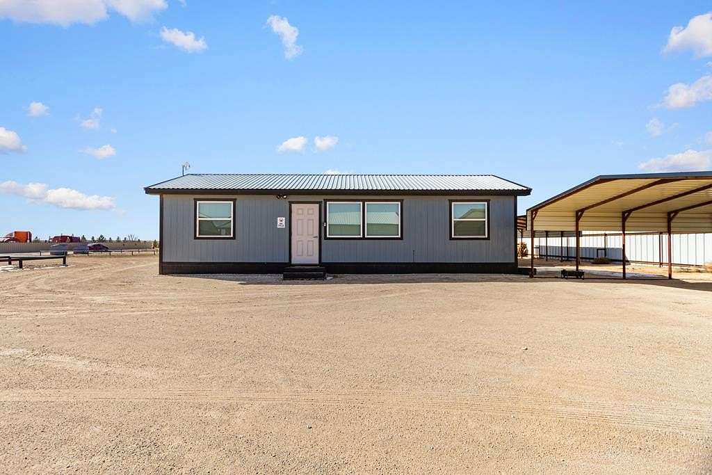 3 Acres of Improved Residential Land for Sale in Seminole, Texas
