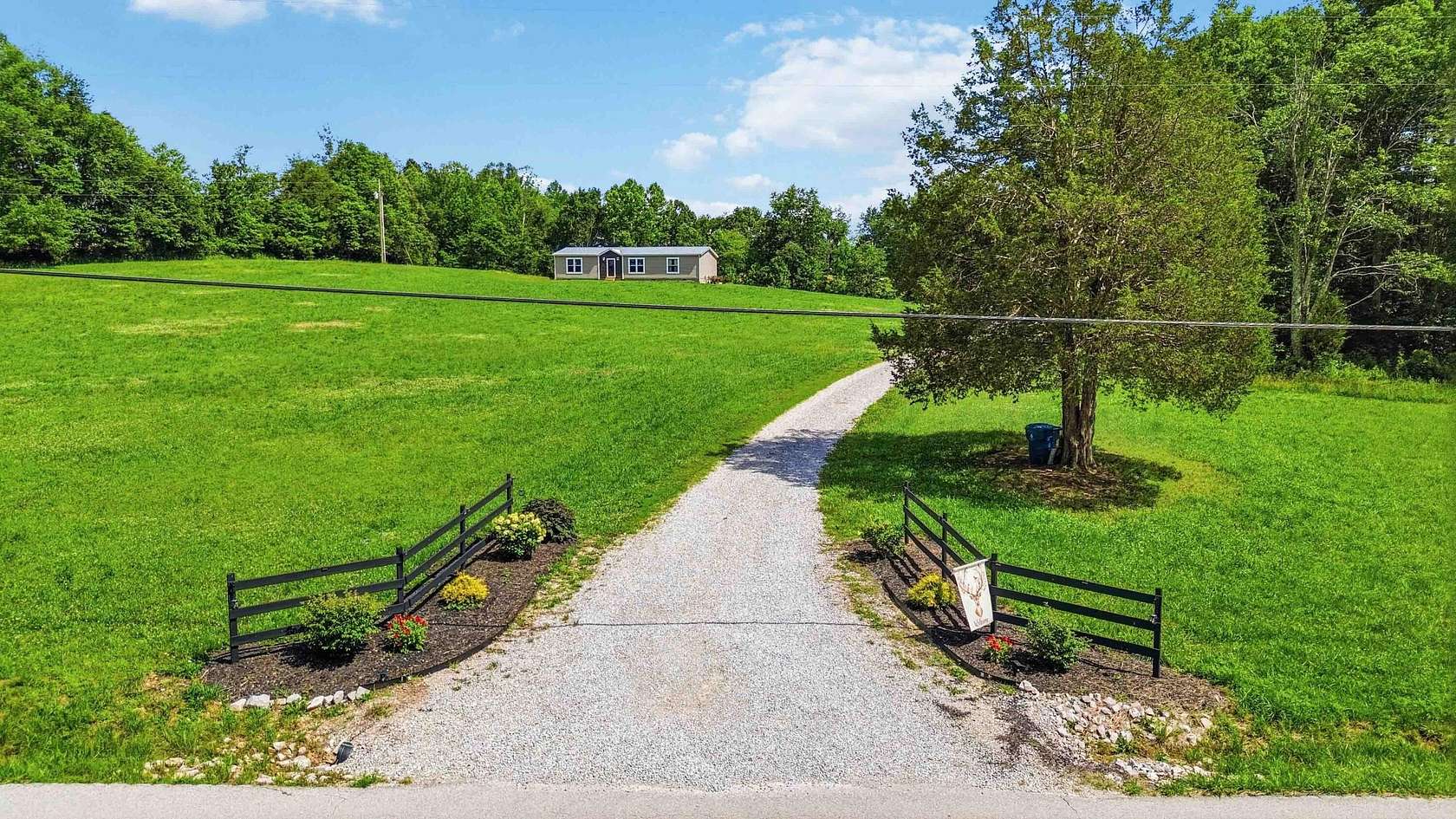 17.3 Acres of Land with Home for Sale in Eubank, Kentucky