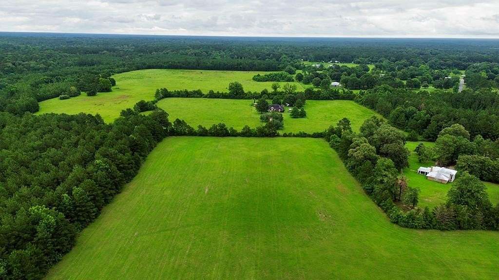 5.76 Acres of Residential Land for Sale in Kirbyville, Texas