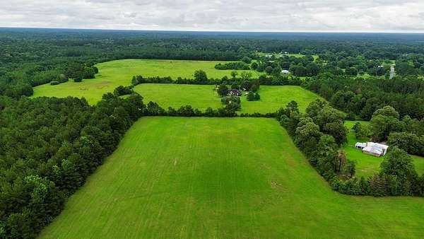 5.76 Acres of Residential Land for Sale in Kirbyville, Texas