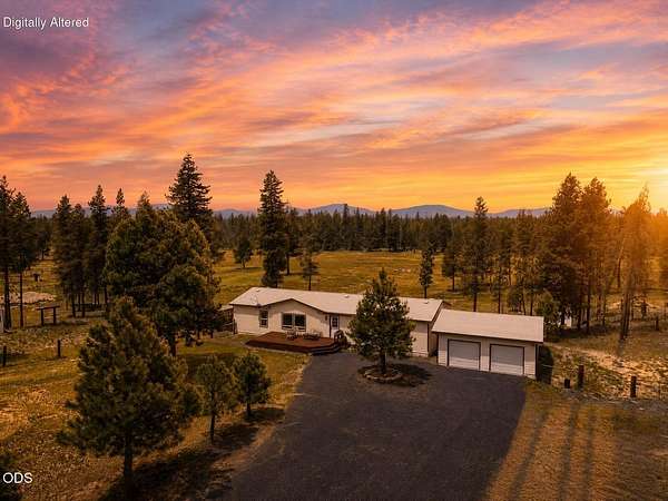 29.7 Acres of Recreational Land with Home for Sale in La Pine, Oregon