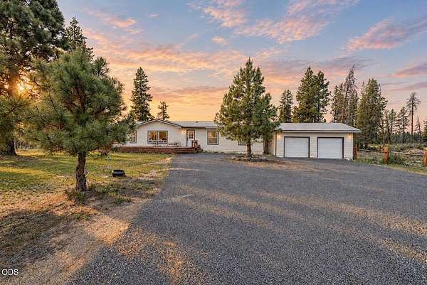 29.7 Acres of Recreational Land with Home for Sale in La Pine, Oregon