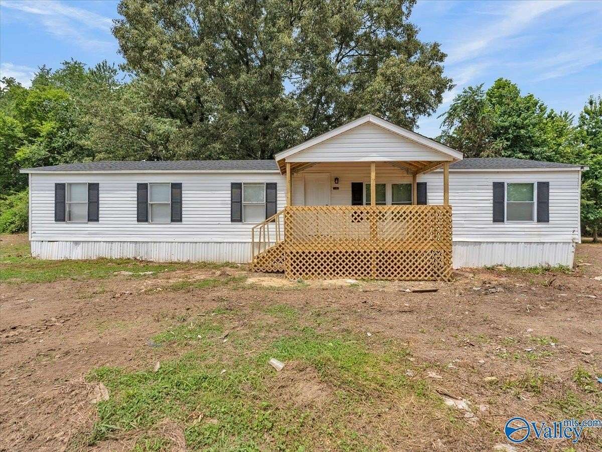 4 Acres of Land with Home for Sale in Elkmont, Alabama