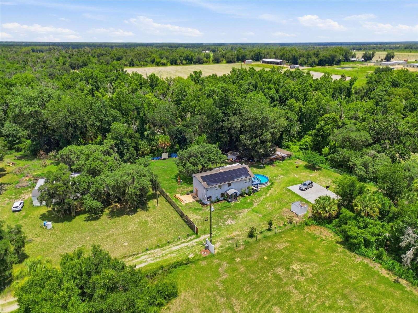 1.54 Acres of Land with Home for Sale in Lithia, Florida