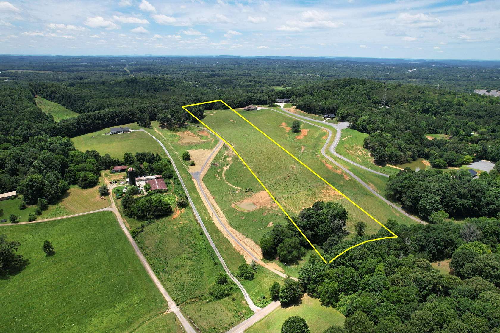 9.47 Acres of Land for Sale in Cleveland, Tennessee