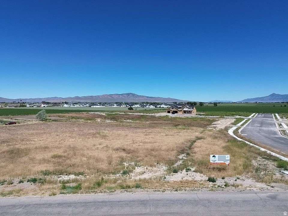 0.53 Acres of Residential Land for Sale in Elwood, Utah