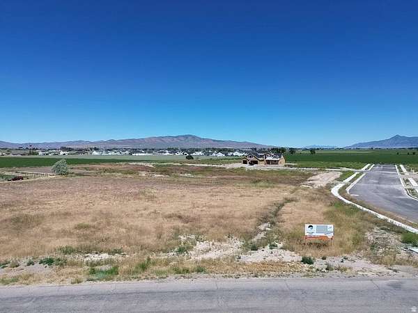 0.53 Acres of Residential Land for Sale in Elwood, Utah