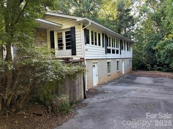 5 Acres of Land with Home for Sale in Tryon, North Carolina