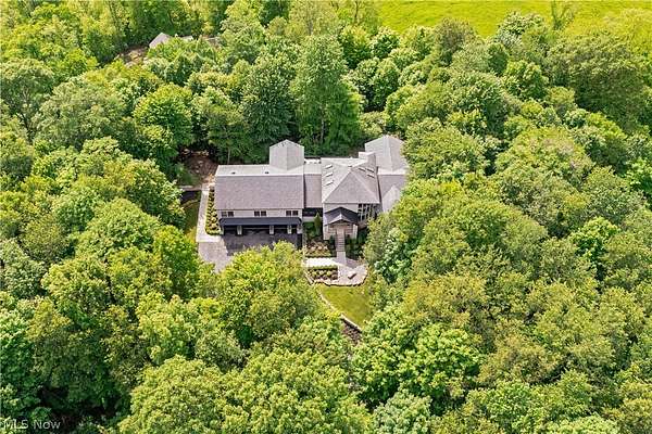 9.63 Acres of Land with Home for Sale in Richfield, Ohio