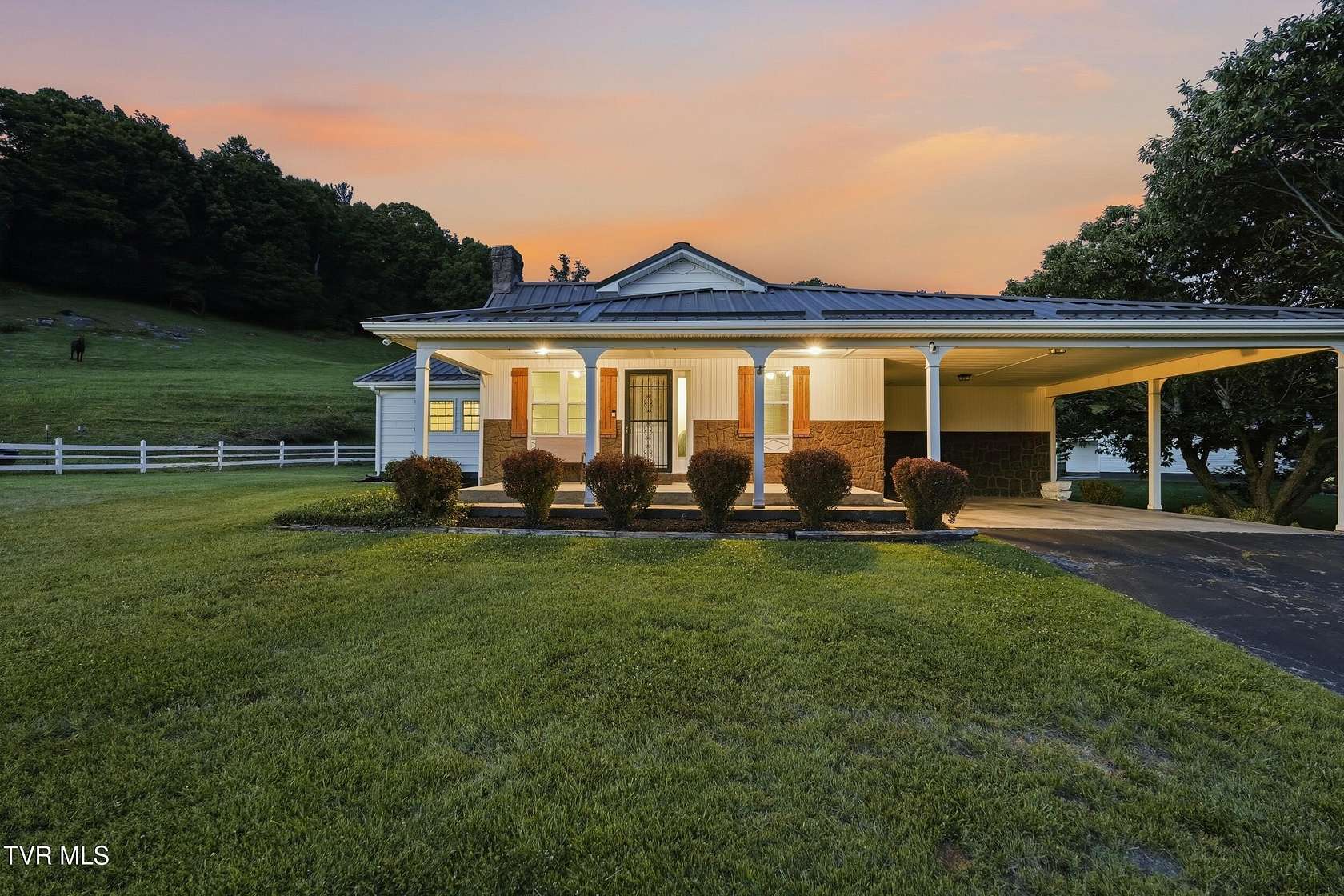 4.78 Acres of Land with Home for Sale in Elizabethton, Tennessee