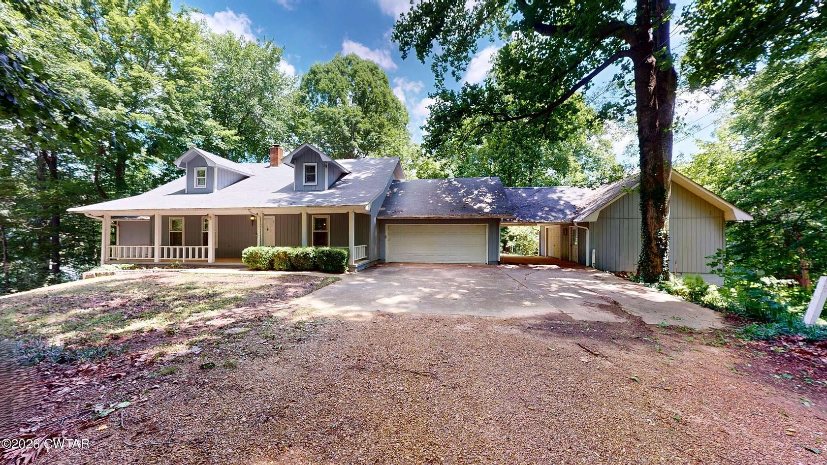 2 Acres of Land with Home for Sale in Dyersburg, Tennessee