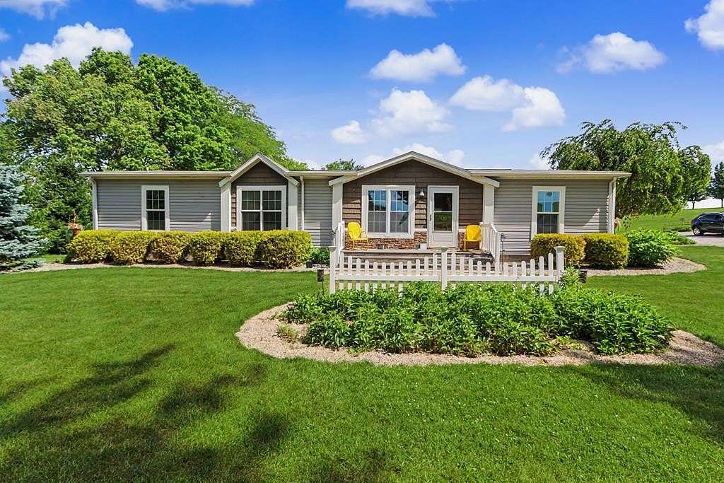 2.85 Acres of Land with Home for Sale in Bucyrus, Ohio