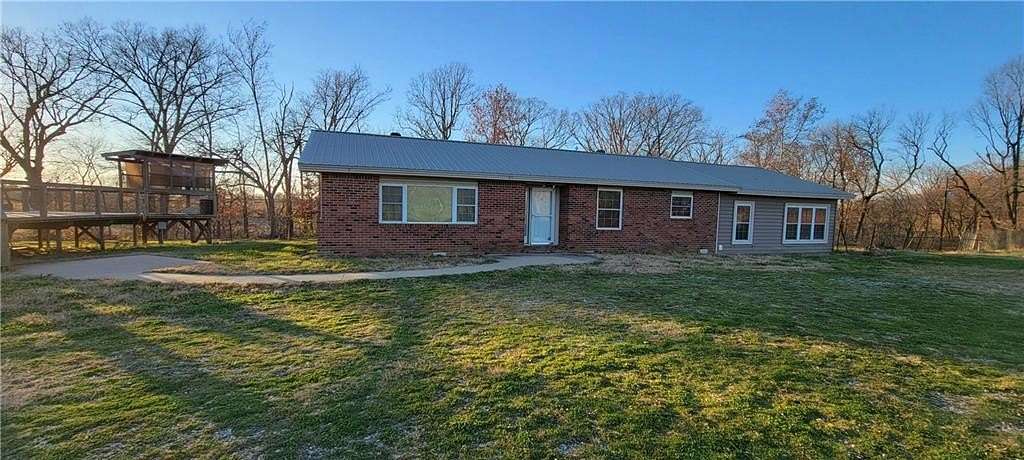 7.5 Acres of Land with Home for Lease in Bentonville, Arkansas