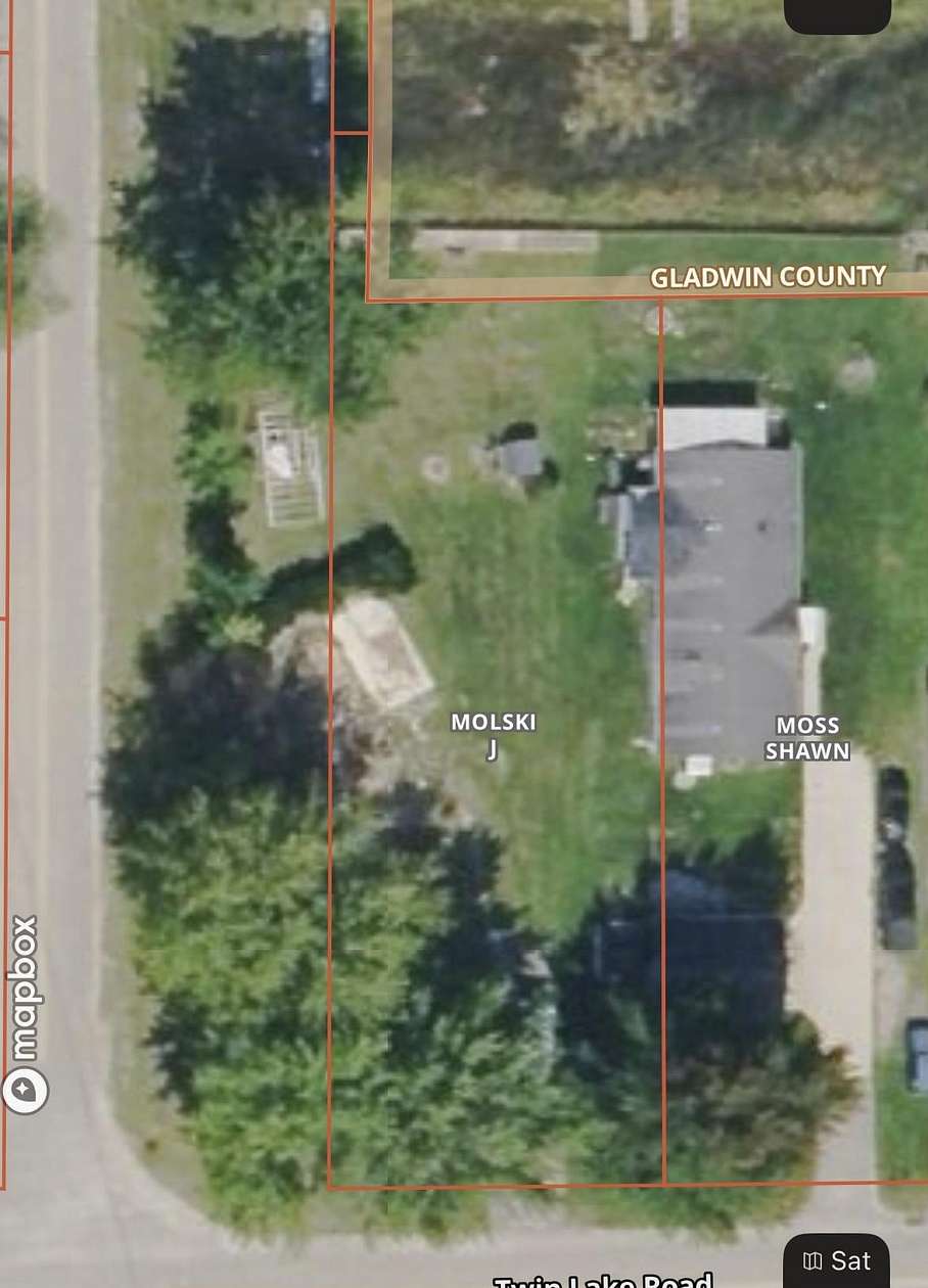 0.26 Acres of Residential Land for Sale in Beaverton, Michigan