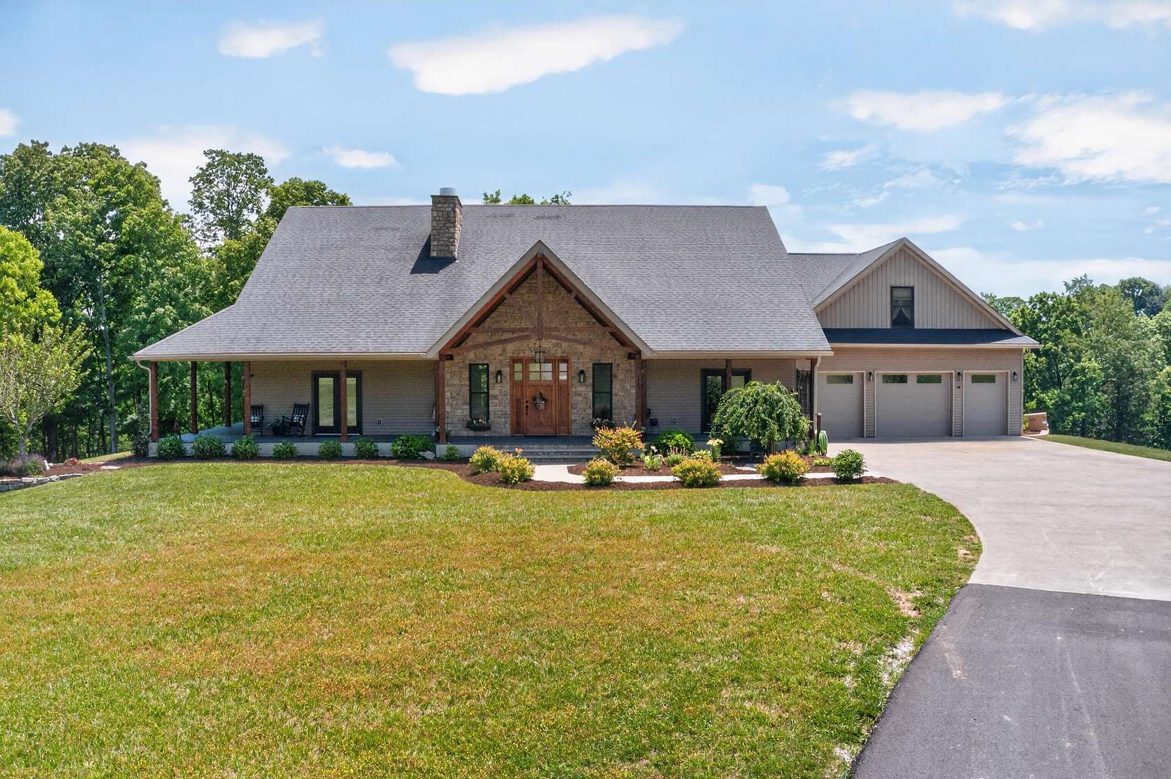 5.82 Acres of Land with Home for Sale in Frankfort, Kentucky