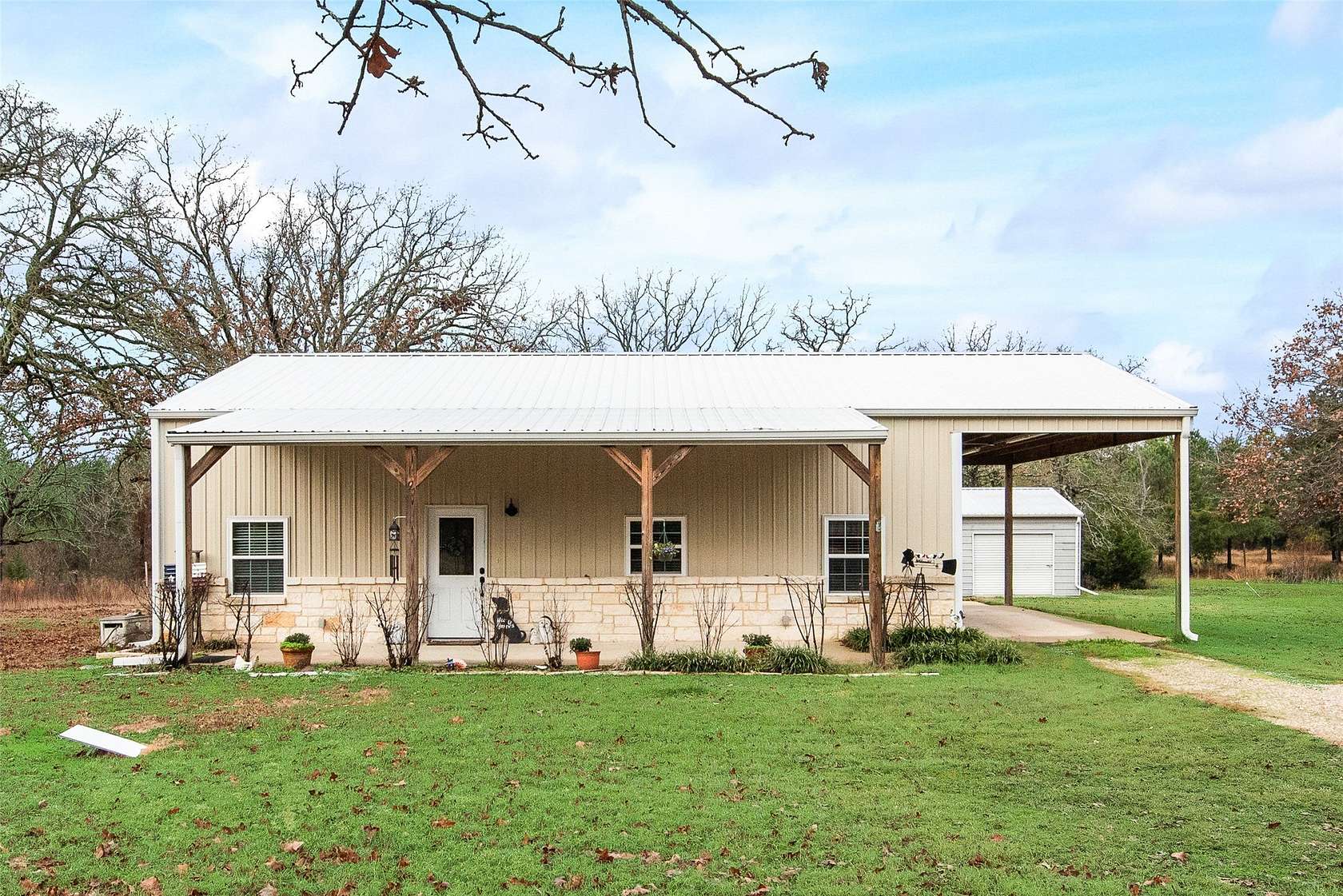 2.47 Acres of Land with Home for Sale in Eustace, Texas