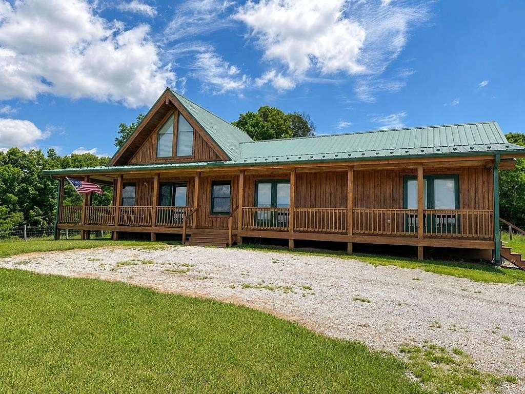 18.6 Acres of Land with Home for Sale in Rural Retreat, Virginia