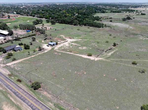 18 Acres of Land for Sale in Canyon, Texas