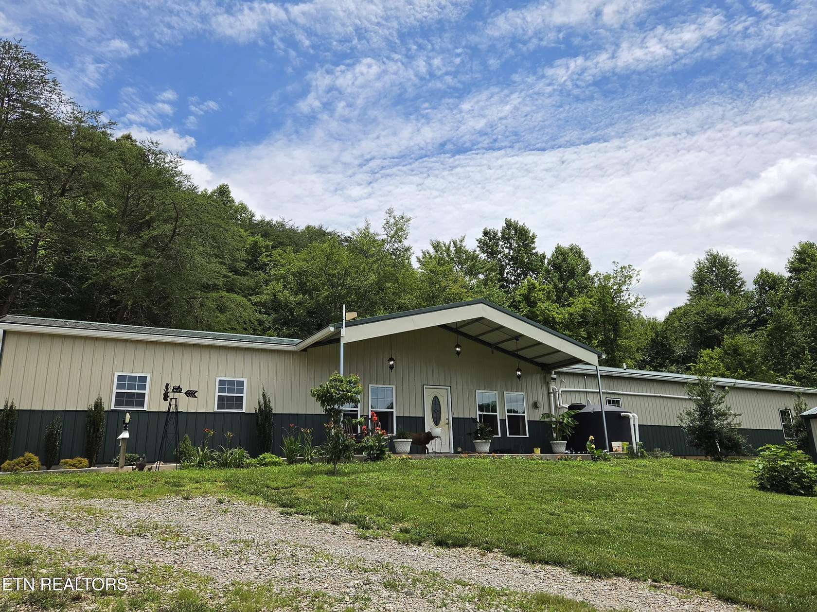 115 Acres of Recreational Land with Home for Sale in Doyle, Tennessee