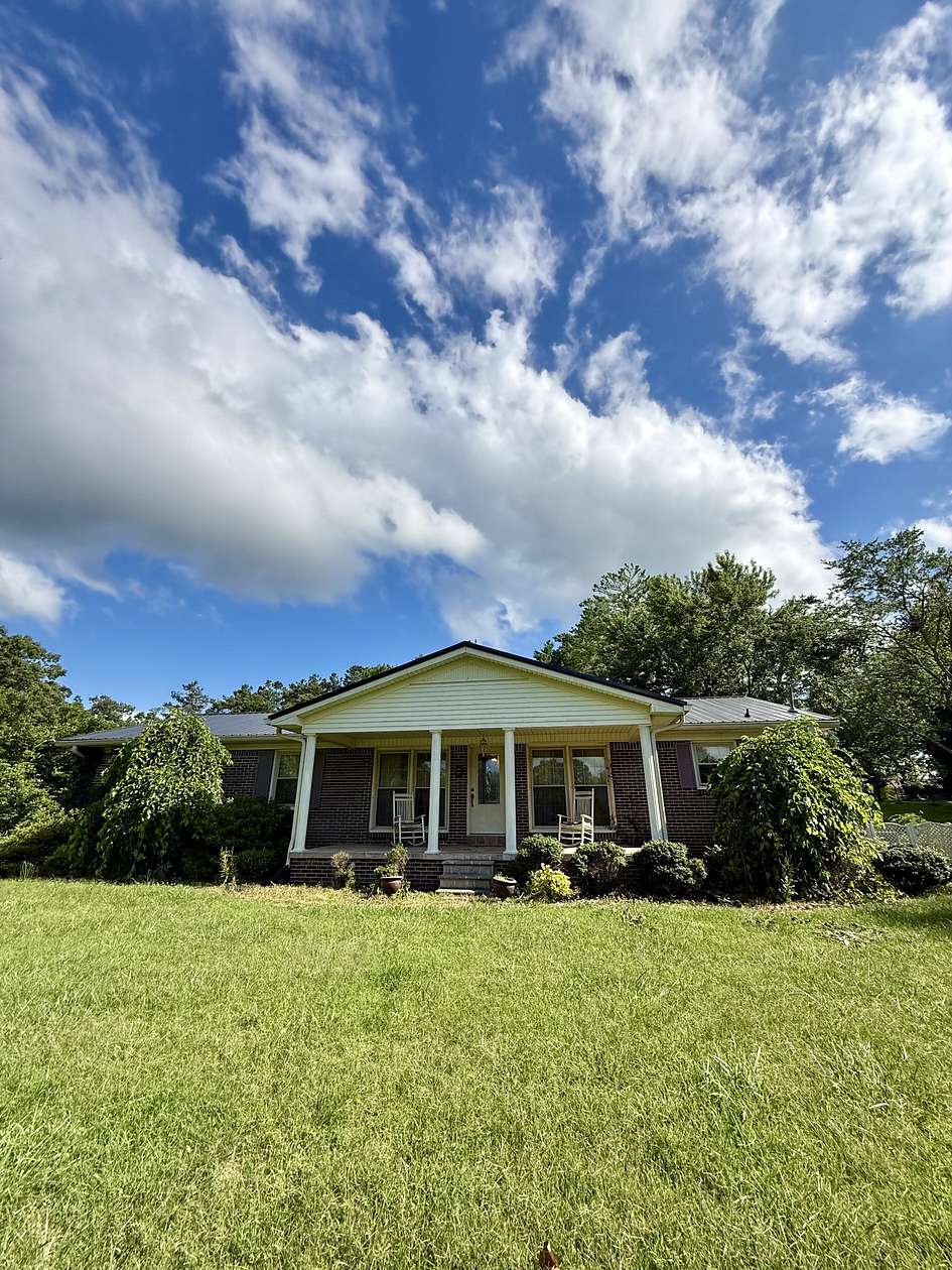 2.32 Acres of Land with Home for Sale in Summertown, Tennessee
