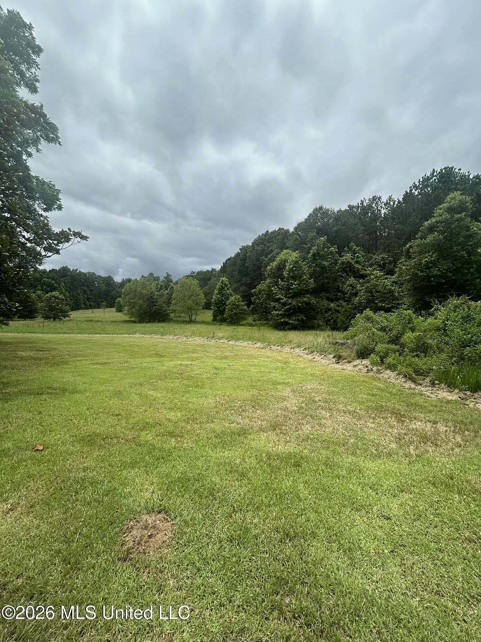 31 Acres of Recreational Land for Sale in Utica, Mississippi