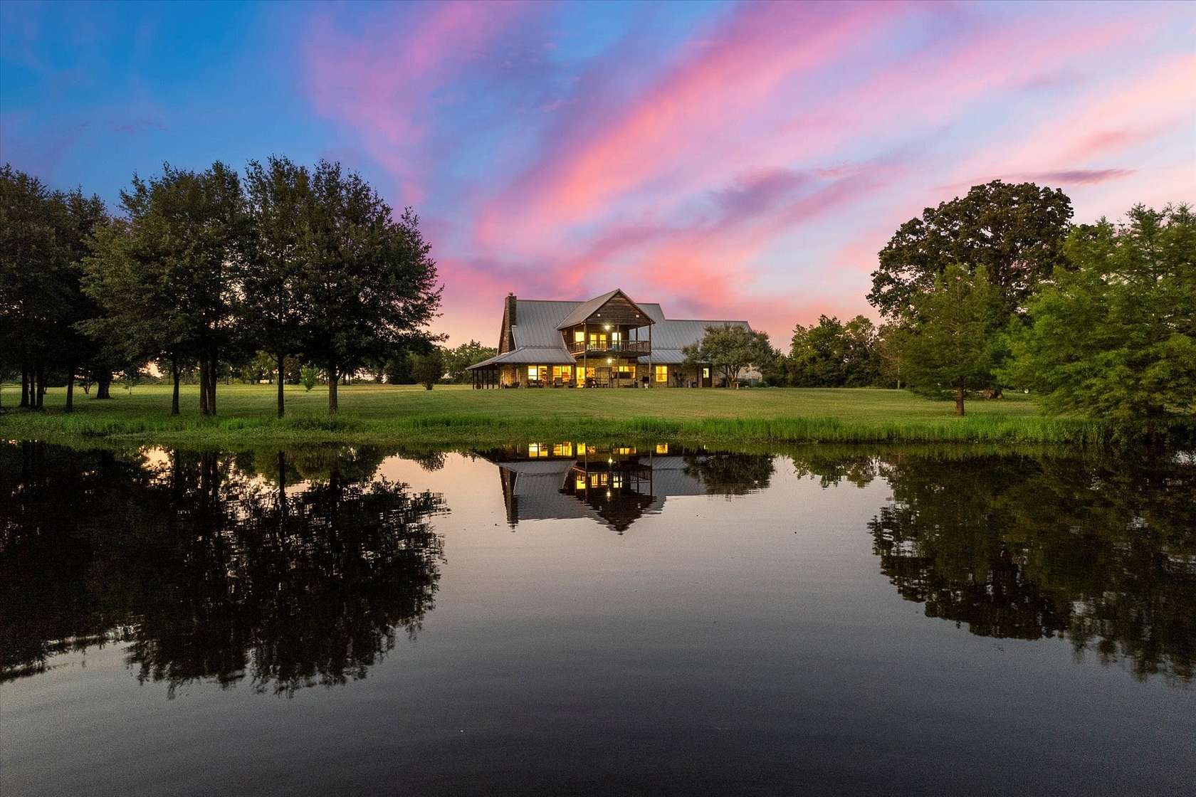19.2 Acres of Recreational Land with Home for Sale in Alba, Texas