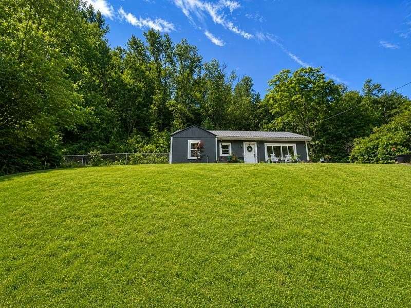 15 Acres of Recreational Land with Home for Sale in Wittensville, Kentucky
