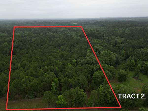 10 Acres of Land for Sale in Atlanta, Texas