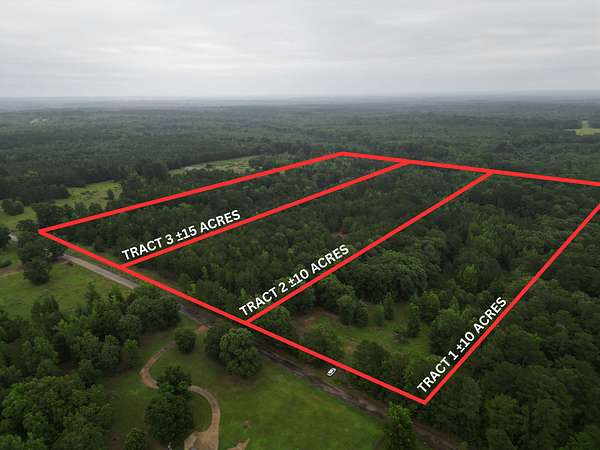 10 Acres of Land for Sale in Atlanta, Texas