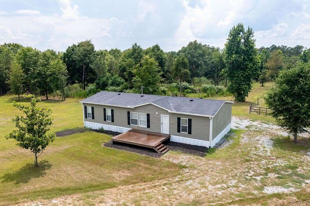 1.89 Acres of Land with Home for Sale in Georgetown, Georgia