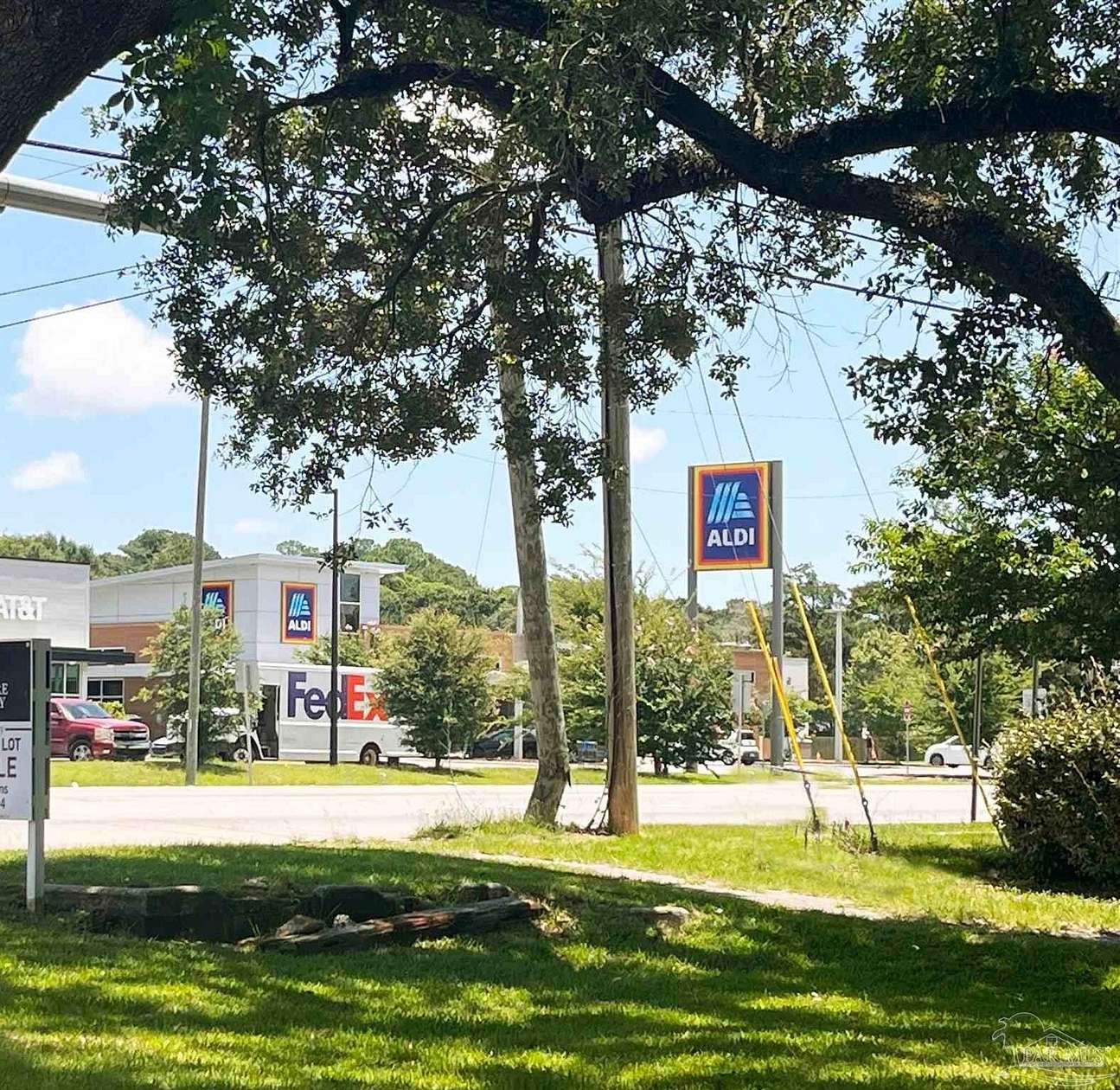 0.91 Acres of Land for Sale in Pensacola, Florida