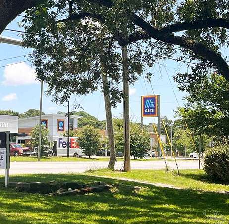 0.91 Acres of Land for Sale in Pensacola, Florida