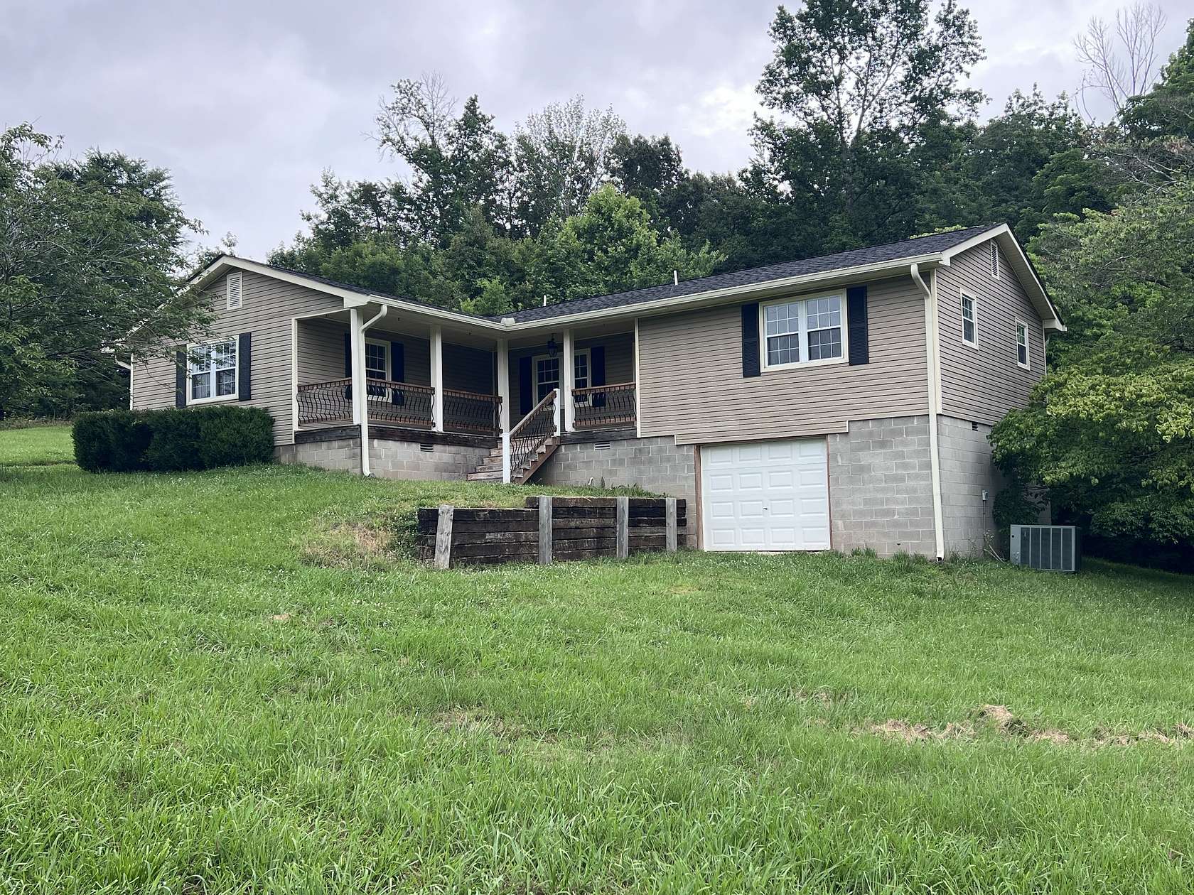3 Acres of Land with Home for Auction in Chapmansboro, Tennessee