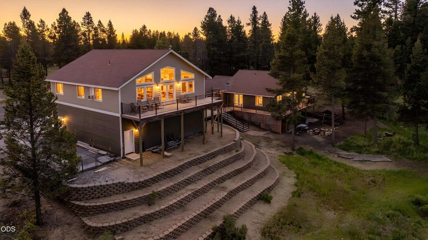 2.73 Acres of Land with Home for Sale in La Pine, Oregon