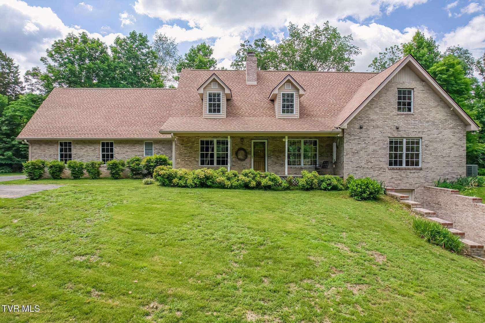 12.7 Acres of Land with Home for Sale in Telford, Tennessee