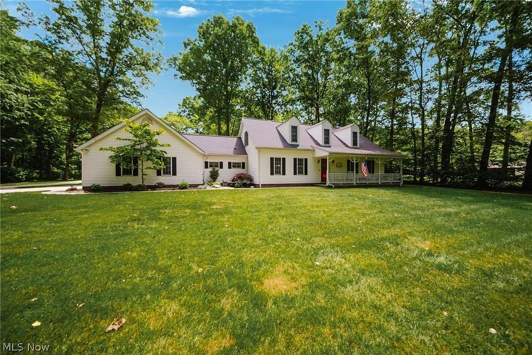 5 Acres of Land with Home for Sale in Medina, Ohio