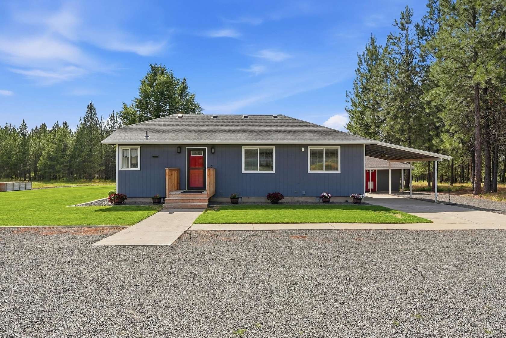 10 Acres of Land with Home for Sale in Spokane, Washington