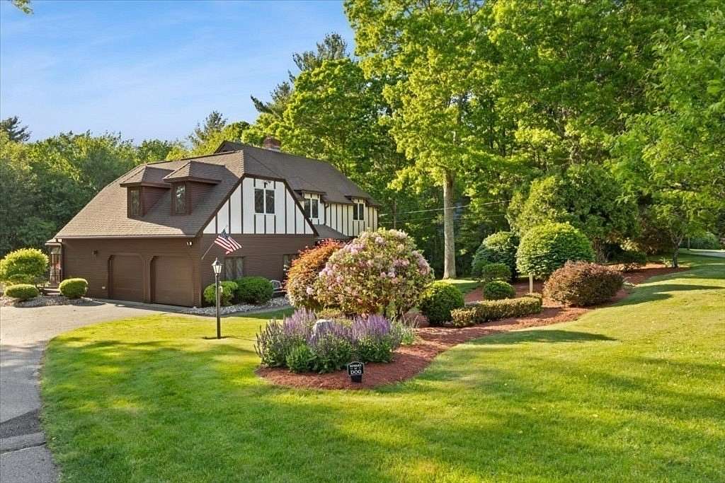 1.6 Acres of Land with Home for Sale in Lakeville, Massachusetts