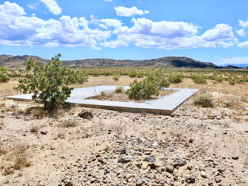 5 Acres of Land for Sale in Joshua Tree, California