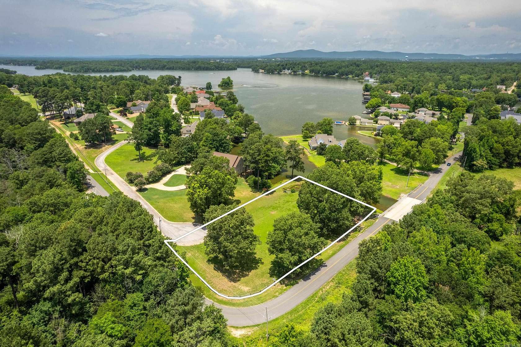 1.26 Acres of Residential Land for Sale in Hot Springs, Arkansas