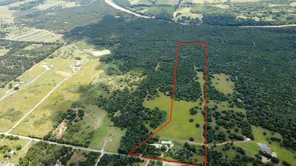 27 Acres of Recreational & Residential Land for Sale in Aquilla, Texas