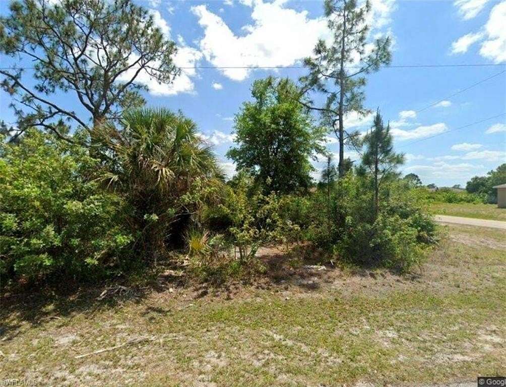 0.25 Acres of Residential Land for Sale in Lehigh Acres, Florida