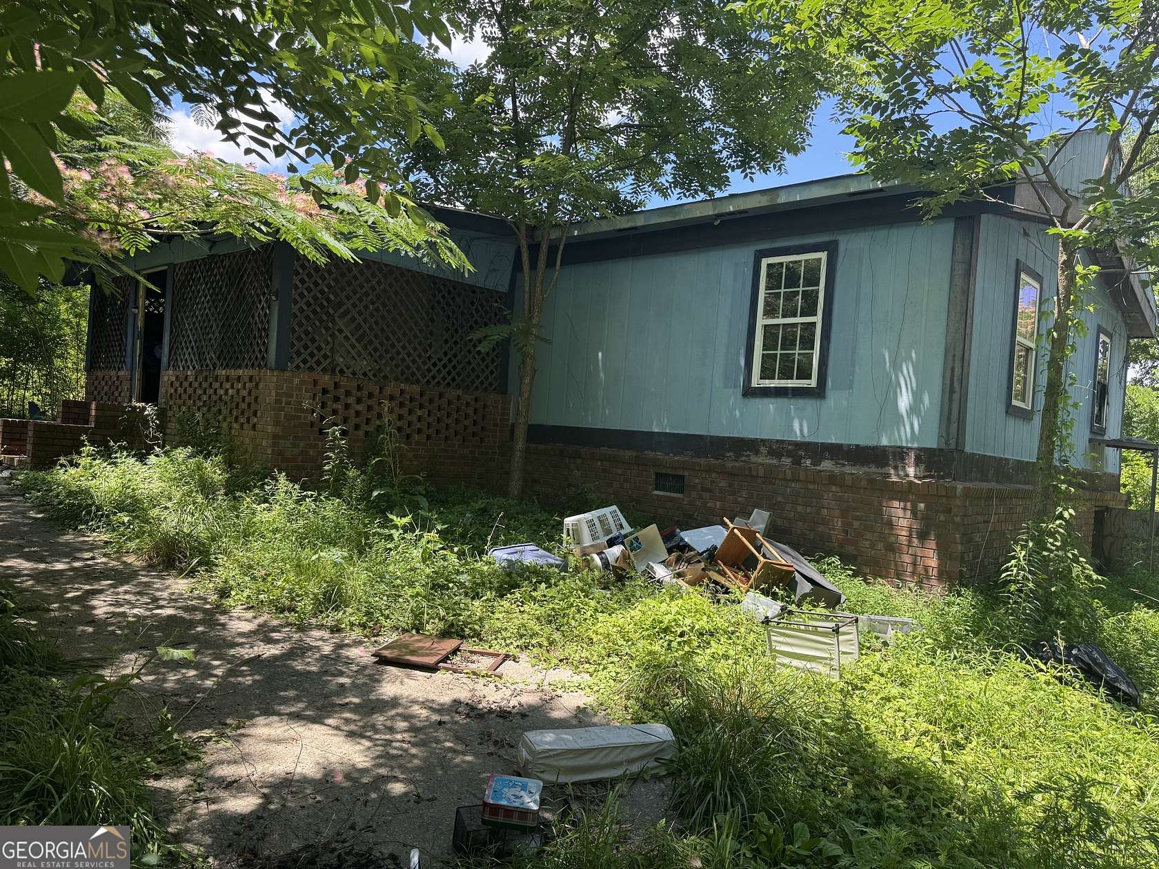 1.64 Acres of Land with Home for Sale in Toccoa, Georgia
