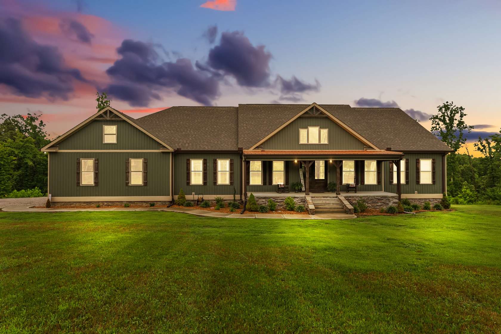 13.2 Acres of Land with Home for Sale in Hohenwald, Tennessee