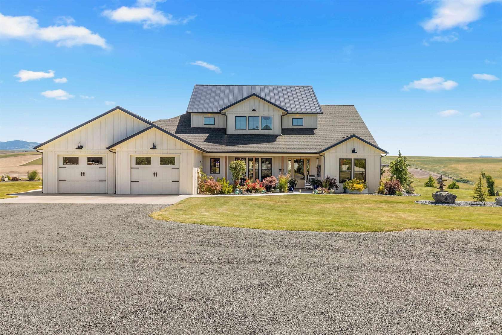 33 Acres of Land with Home for Sale in Lewiston, Idaho