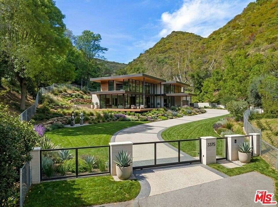 7.3 Acres of Land for Sale in Los Angeles, California