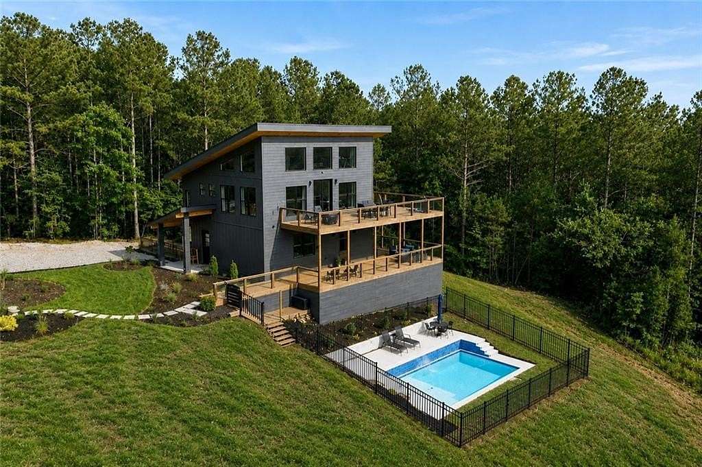 10 Acres of Land with Home for Sale in Talking Rock, Georgia